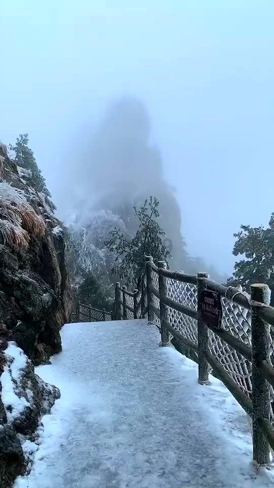 每体：巴萨高层不满B队主帅公开称愿意执教，认为对球队氛围无益