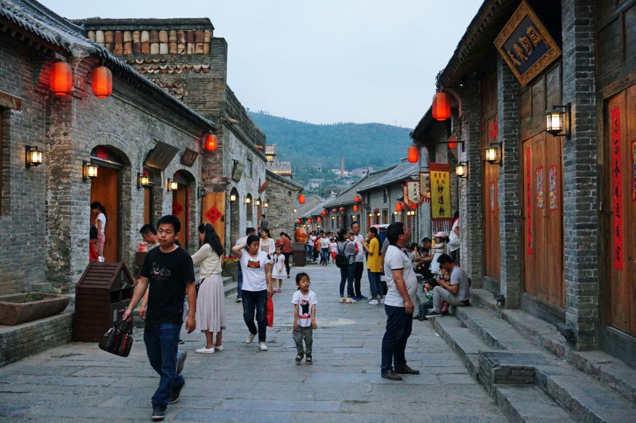 温情守护“夕阳红”（图）